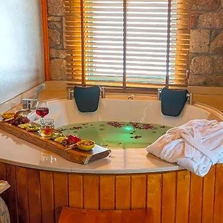 فندق Tetka 2*